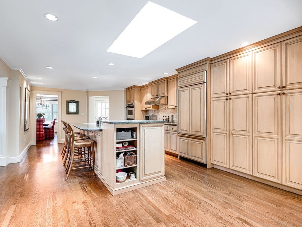 21 Littlefield Road Newton, MA 02459 - Photo 7 of 37
