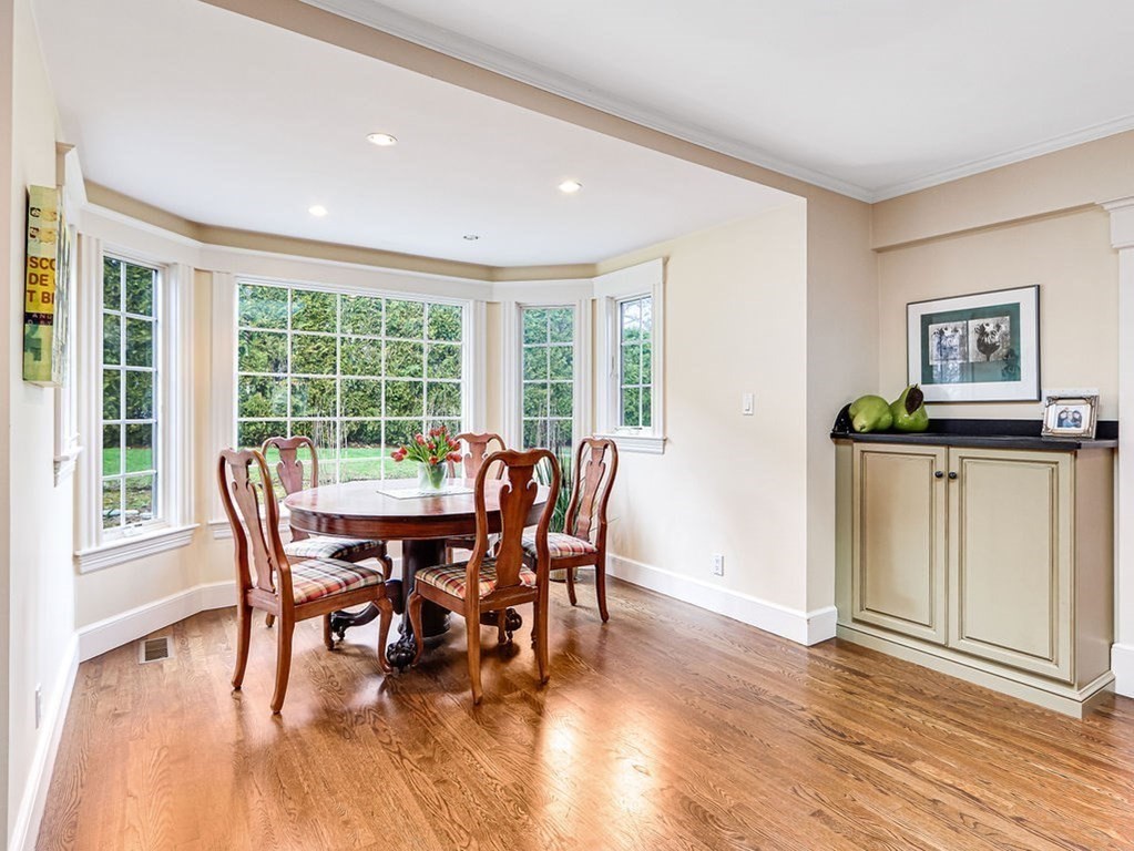 21 Littlefield Road Newton, MA 02459 - Photo 8 of 37