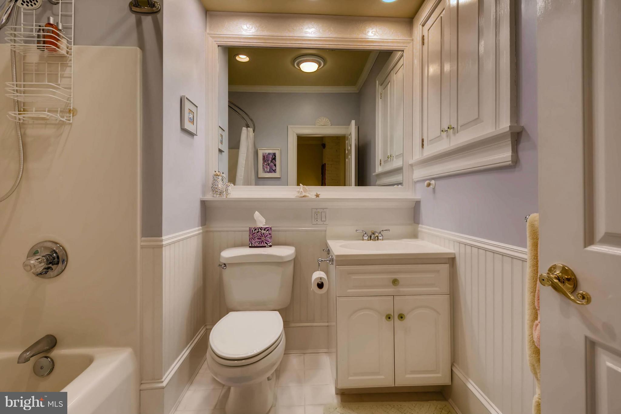 1 Upland Road Baltimore, MD 21210 - Photo 23 of 30 Bath