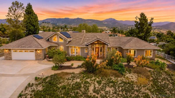 $1,895,000 | 3019 Calle Allejandro, Jamul, CA 91935