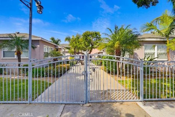 $1,450,000 | 2669 North Lime Avenue, Signal Hill, CA 90755