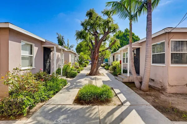 $1,450,000 | 2669 North Lime Avenue, Signal Hill, CA 90755