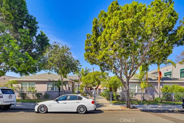 $1,450,000 | 2669 North Lime Avenue, Signal Hill, CA 90755