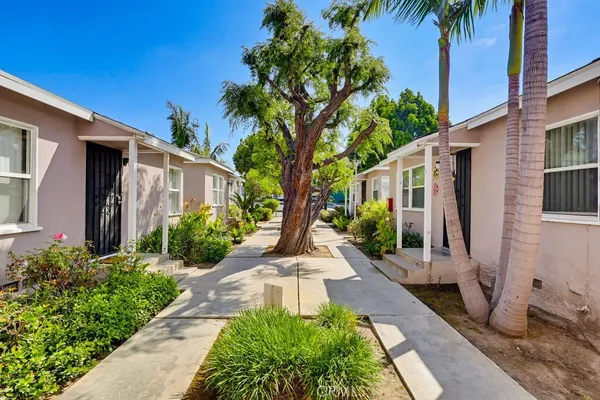 $1,450,000 | 2669 North Lime Avenue, Signal Hill, CA 90755