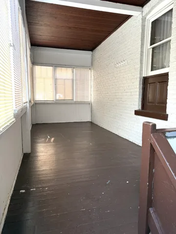 $2,500 | 1940 Wenonah Avenue, Berwyn, IL 60402