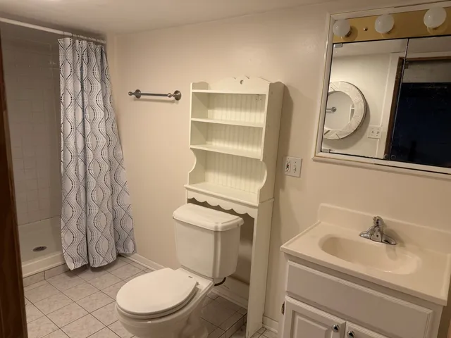 $2,500 | 1940 Wenonah Avenue, Berwyn, IL 60402