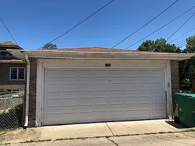 $2,500 | 1940 Wenonah Avenue, Berwyn, IL 60402