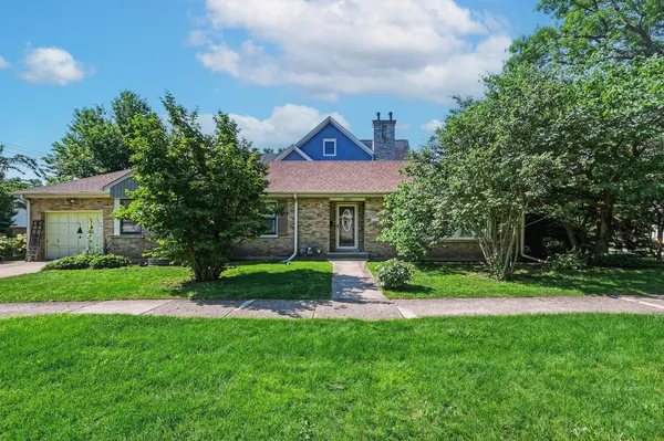 $525,000 | 4201 Linden Avenue, Western Springs, IL 60558