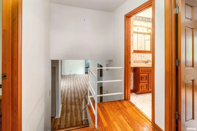 $190,000 | 1301 West Court Street, Carbondale, IL 62901