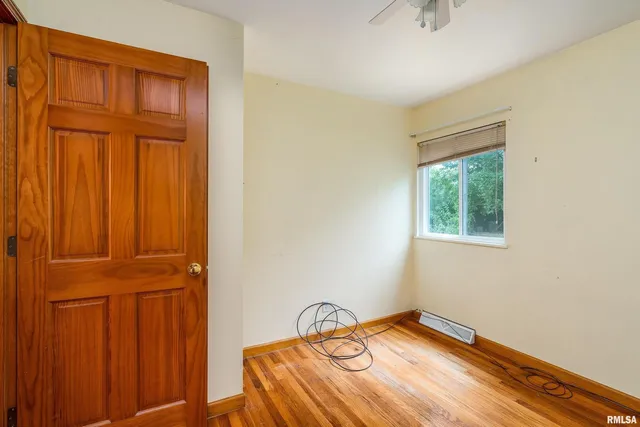 $190,000 | 1301 West Court Street, Carbondale, IL 62901