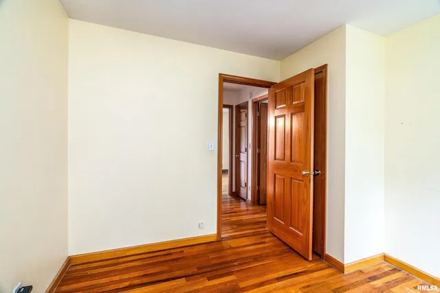 $190,000 | 1301 West Court Street, Carbondale, IL 62901