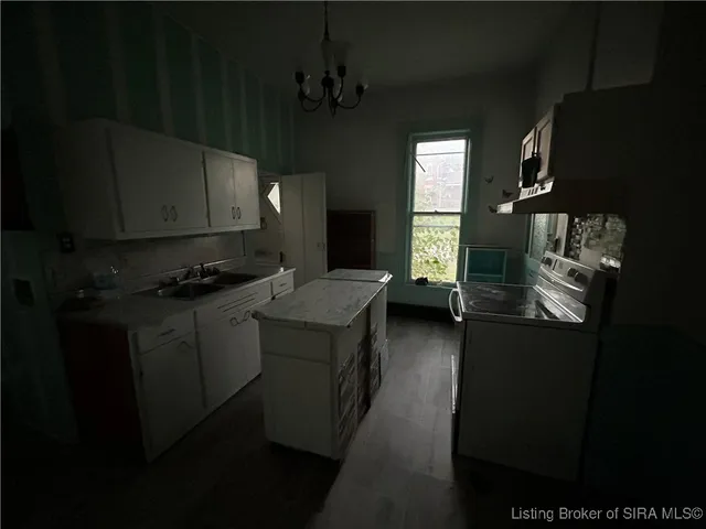 $189,000 | 220 West Spring Street, Brownstown, IN 47220