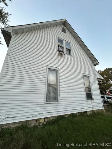 $189,000 | 220 West Spring Street, Brownstown, IN 47220