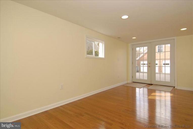 2854 Hunter Road Fairfax, VA 22031 - Photo 9 of 30 Media Room