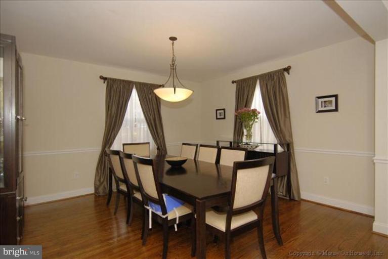 2854 Hunter Road Fairfax, VA 22031 - Photo 10 of 30 Dining Room