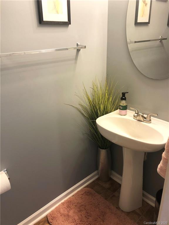8214 Rudolph Road Charlotte, NC 28216 - Photo 13 of 25