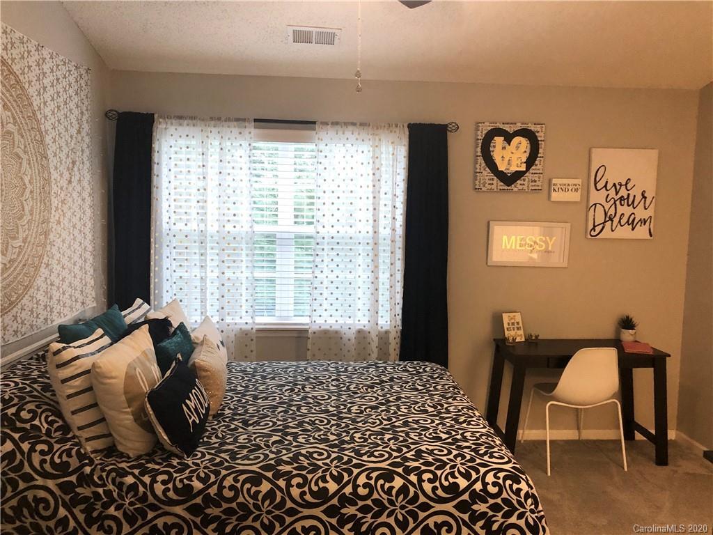 8214 Rudolph Road Charlotte, NC 28216 - Photo 18 of 25