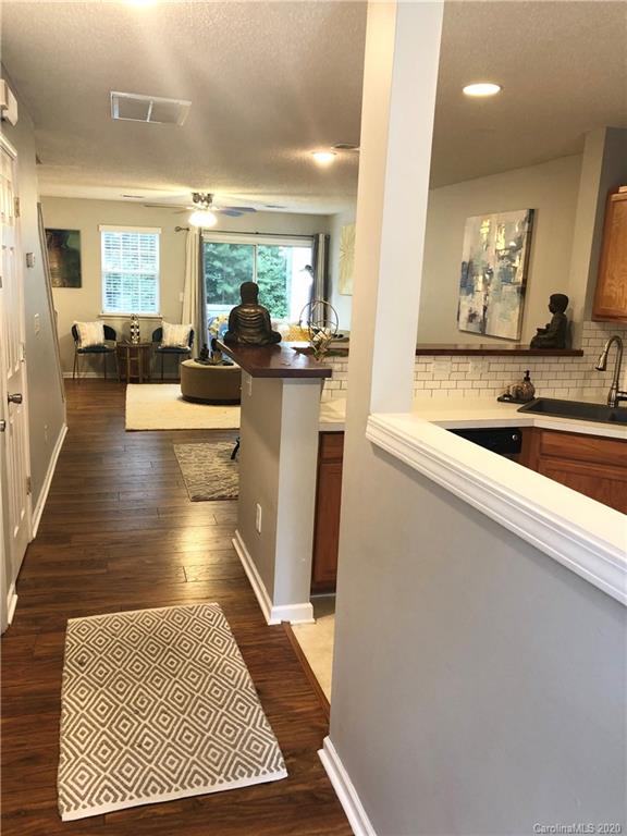 8214 Rudolph Road Charlotte, NC 28216 - Photo 3 of 25