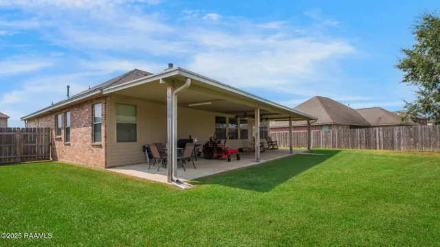 $2,200 | 103 Still Waters Road, Broussard, LA 70518