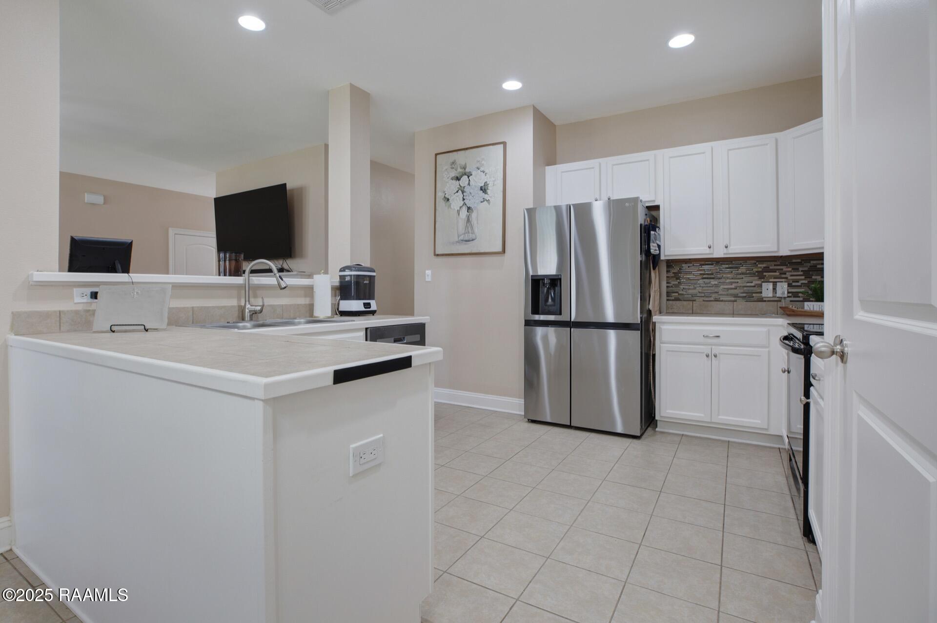 103 Still Waters Road Broussard, LA 70518 - Photo 8 of 22 103 Still Water -8