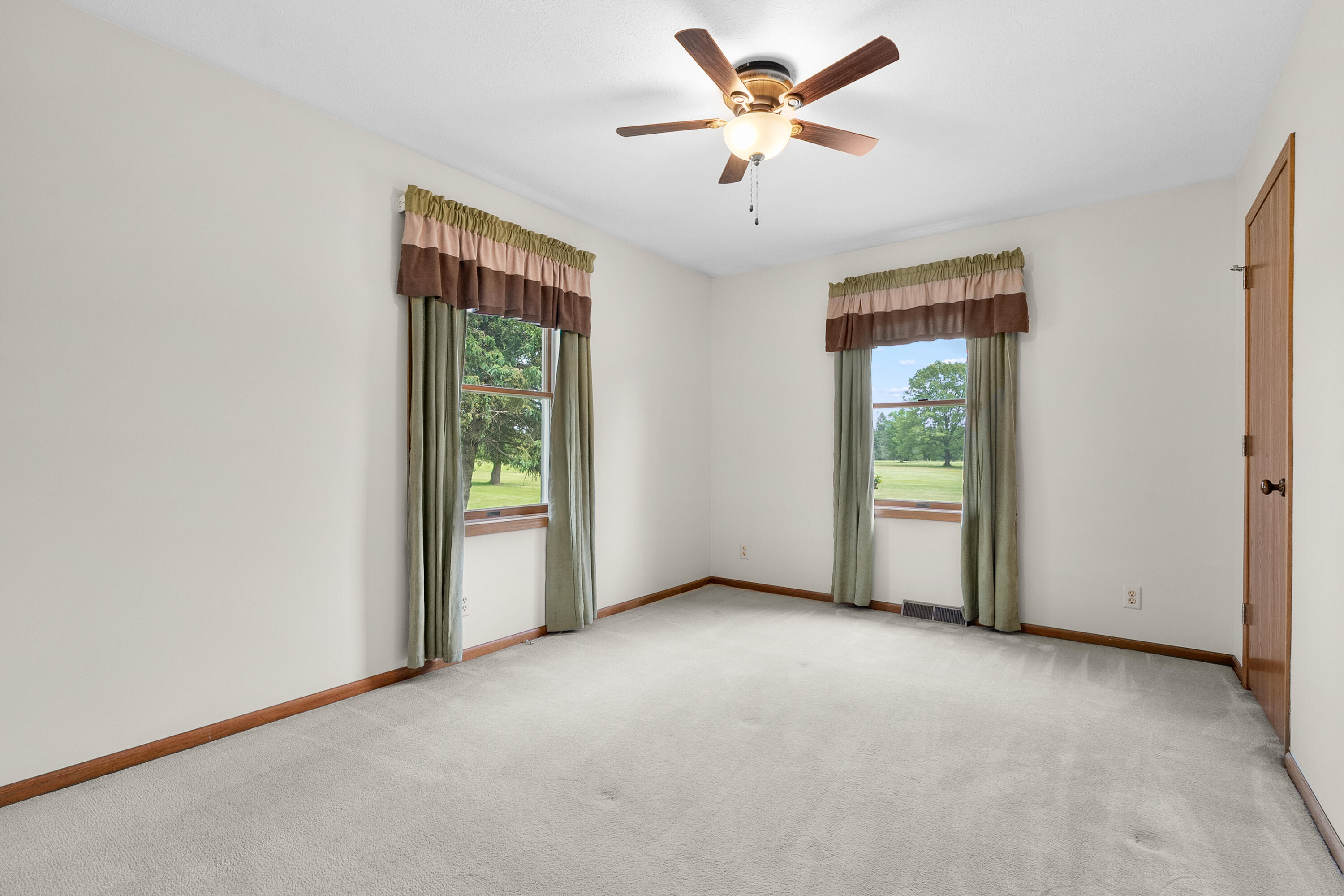 52495 Pulver Road Three Rivers, MI 49093 - Photo 21 of 36 Main Level