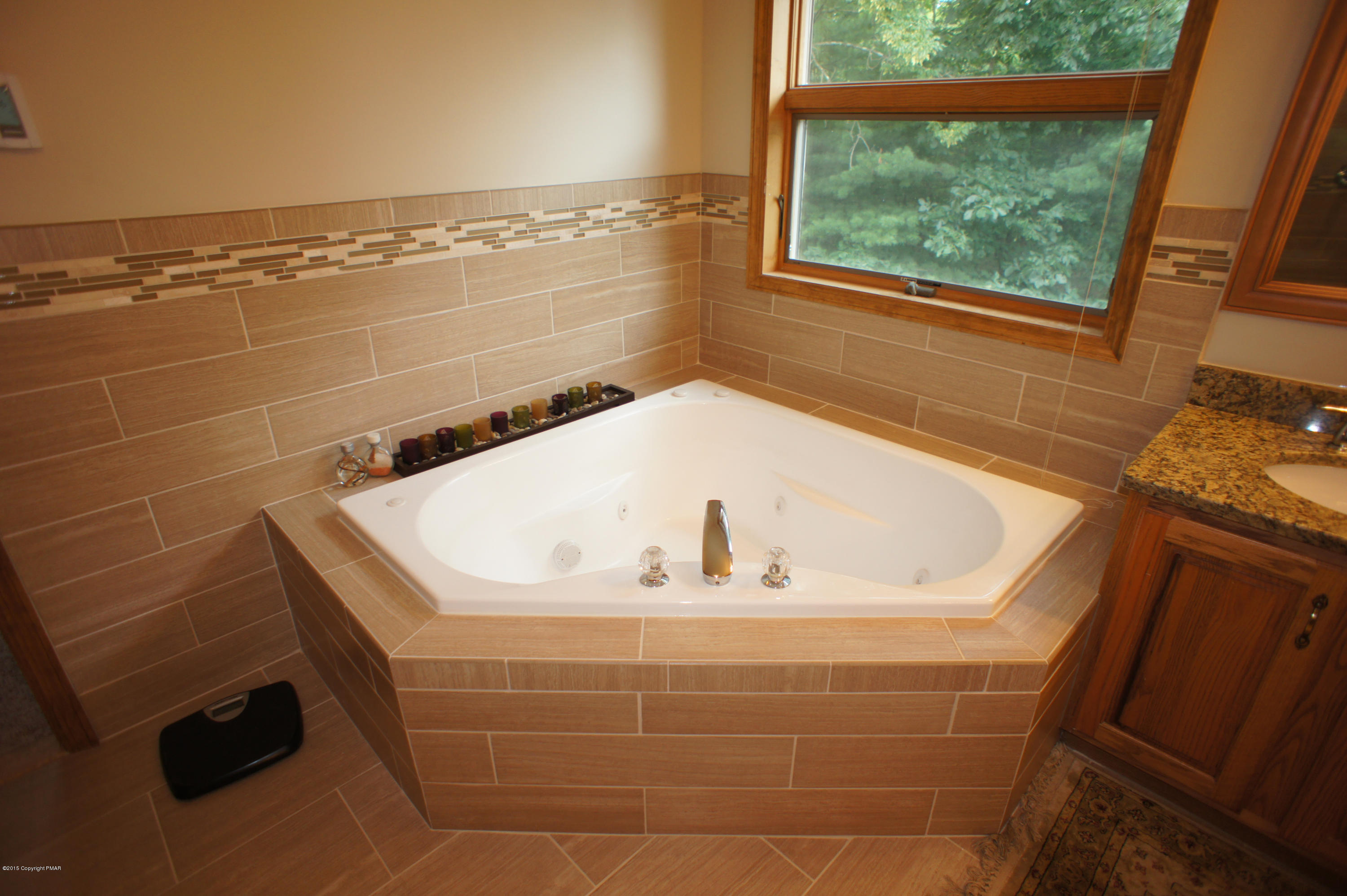 1426 Kelly Road Stroudsburg, PA 18360 - Photo 50 of 52 Master Bath Whirlpool Tub
