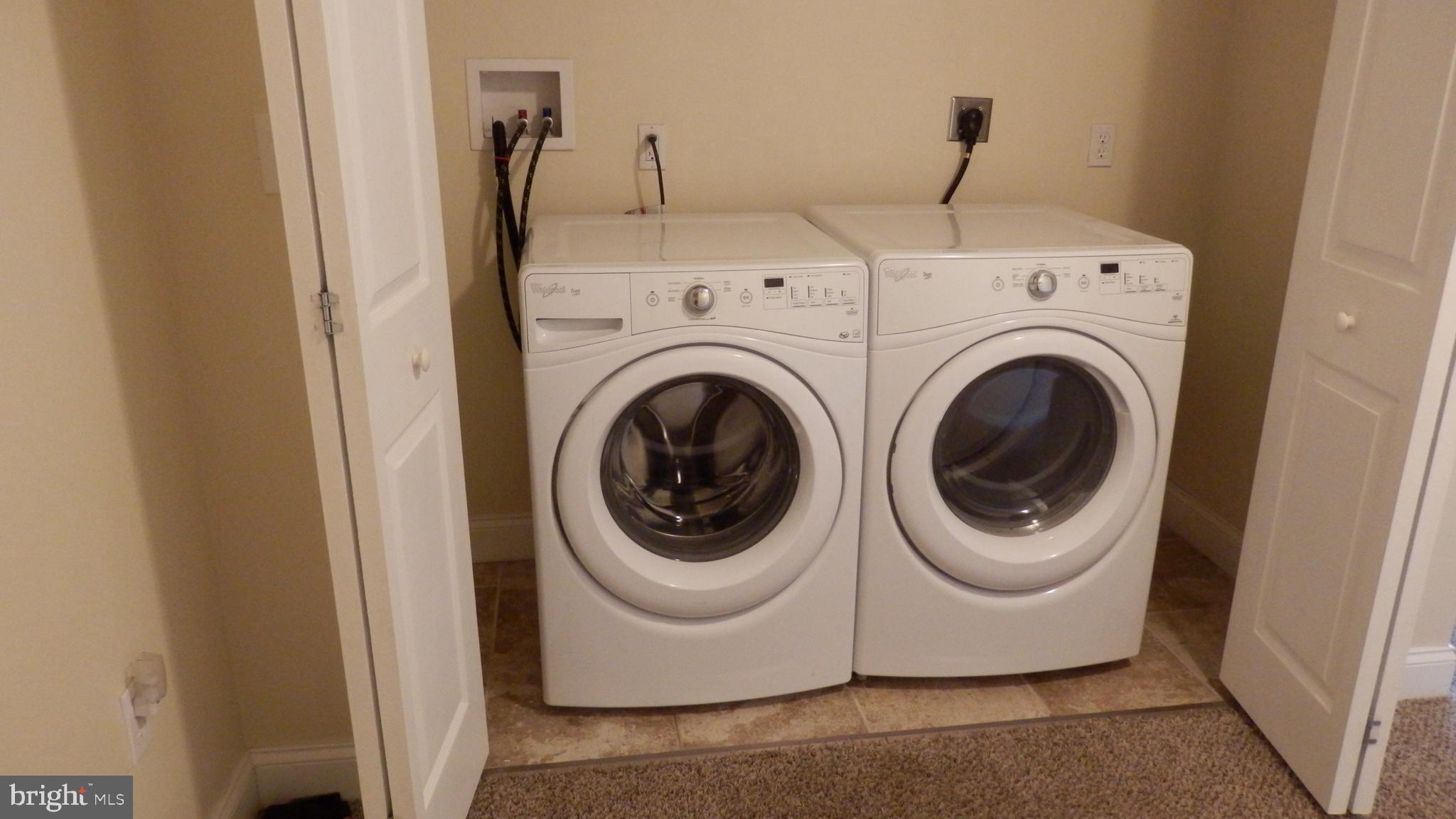 140 Meadow Road Pasadena, MD 21122 - Photo 29 of 53 WASHER AND DRYER
