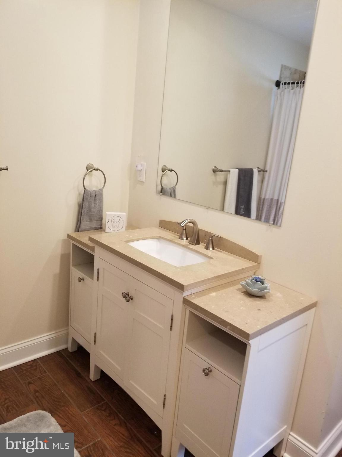 140 Meadow Road Pasadena, MD 21122 - Photo 35 of 53 MASTER BATH