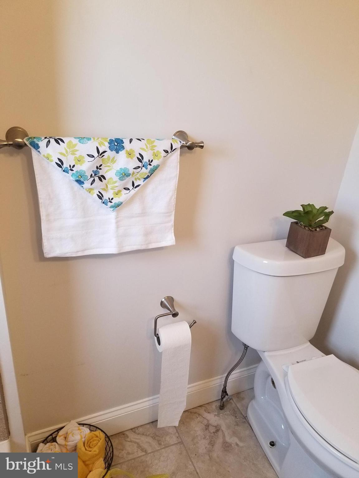 140 Meadow Road Pasadena, MD 21122 - Photo 44 of 53 FULL BATH UPPER LEVEL