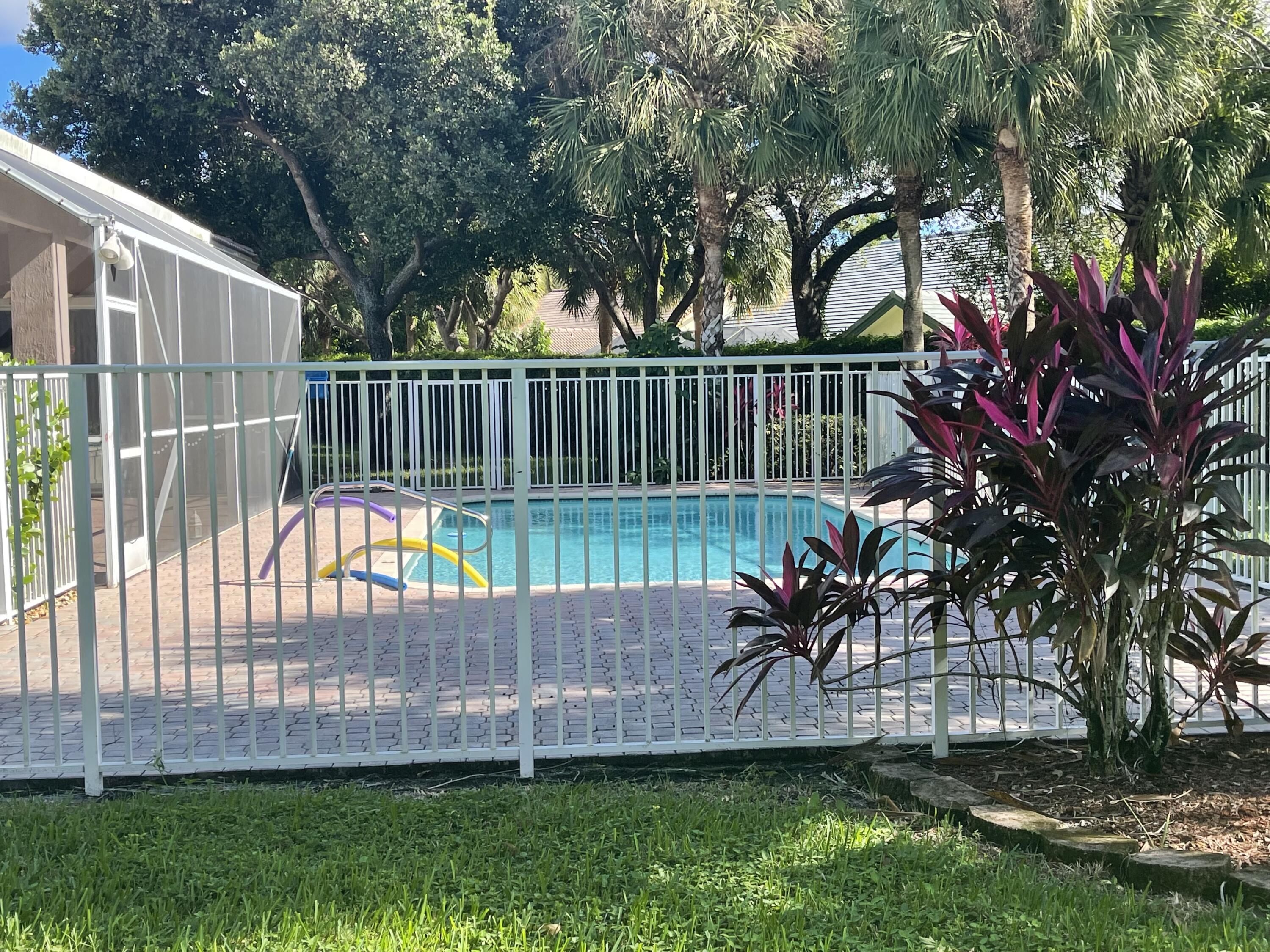 8670 Via Ancho Road Boca Raton, FL 33433 - Photo 22 of 30 pool