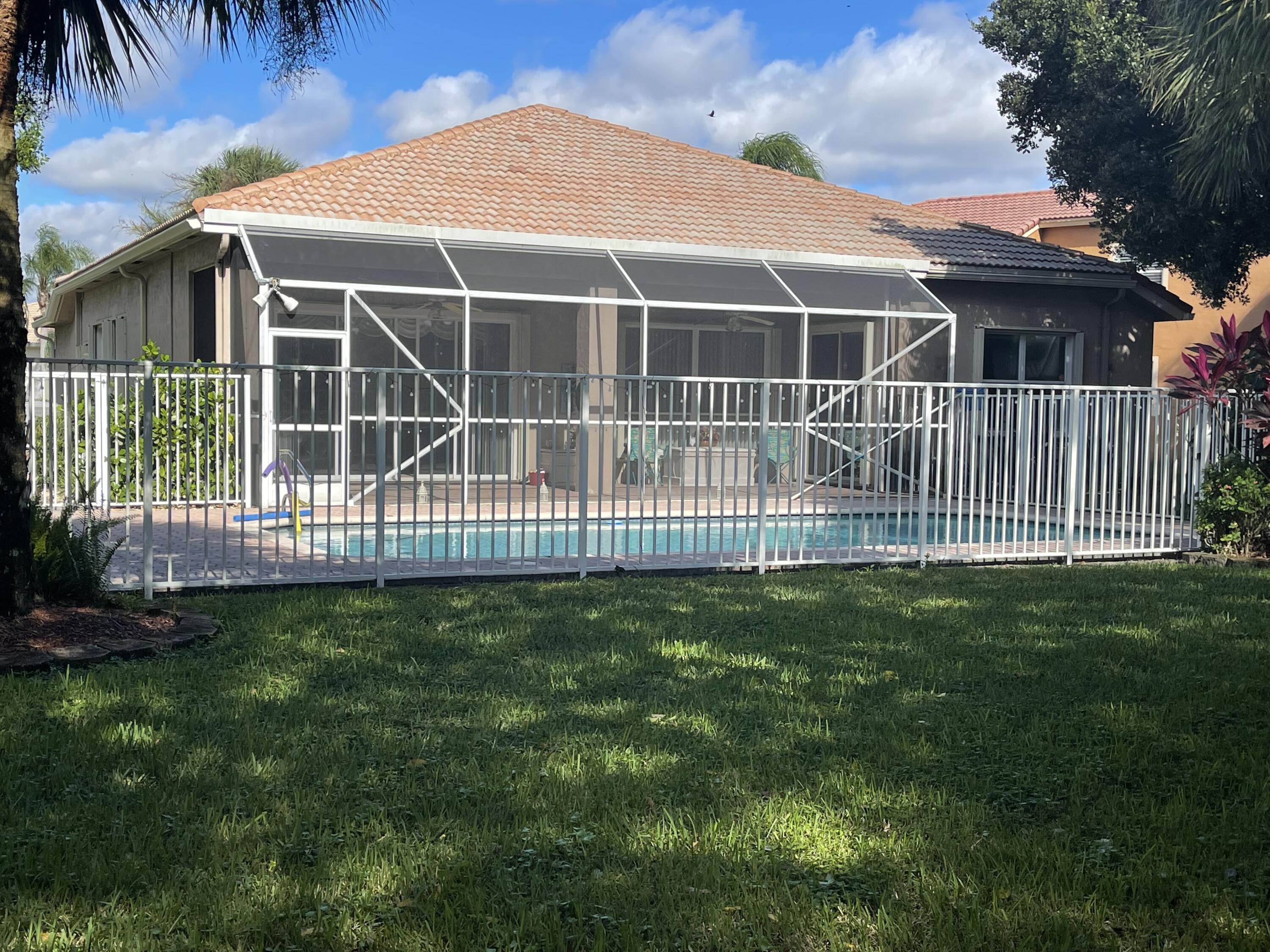 8670 Via Ancho Road Boca Raton, FL 33433 - Photo 23 of 30 backyard 7