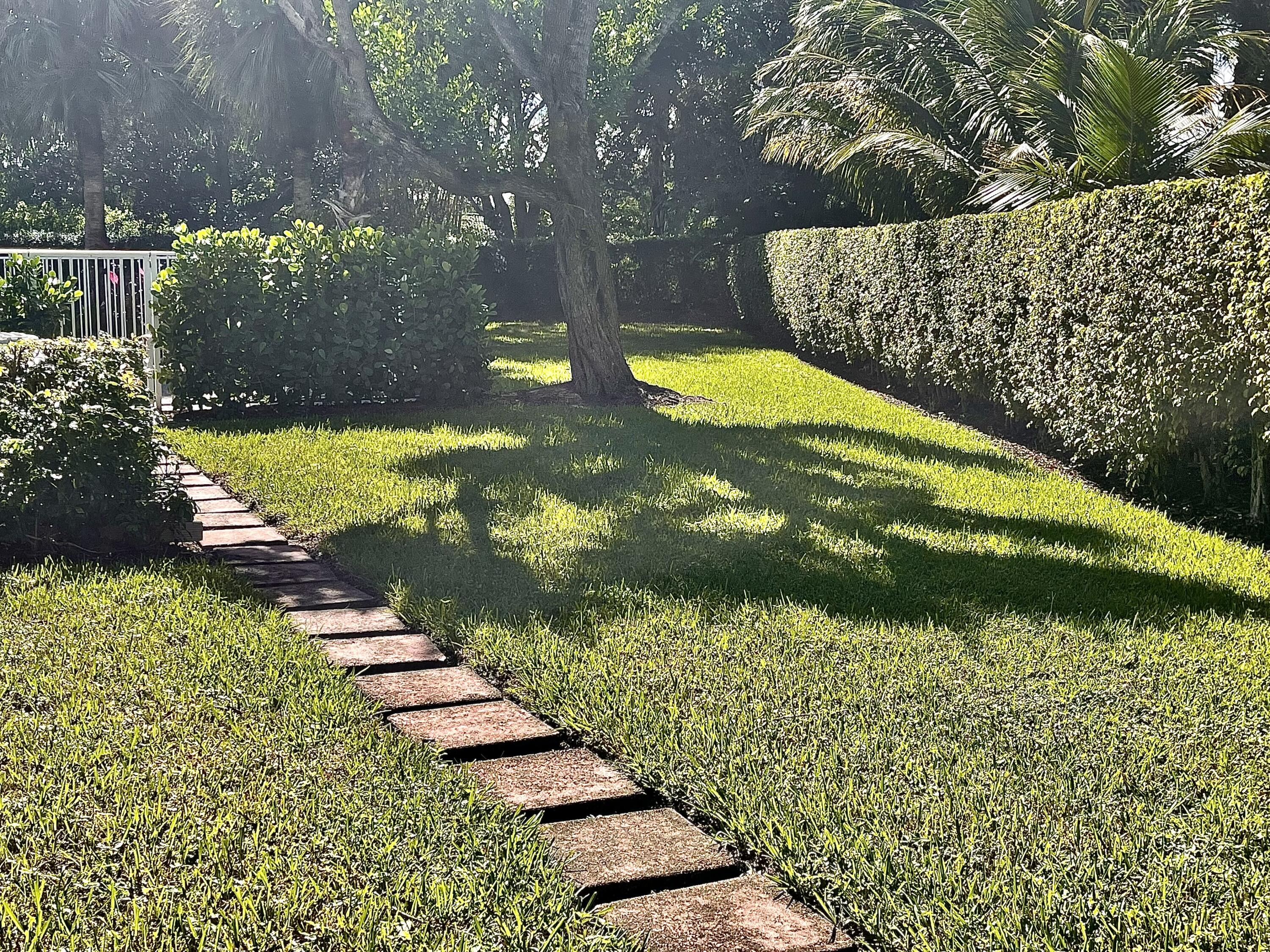 8670 Via Ancho Road Boca Raton, FL 33433 - Photo 25 of 30 backyard 5