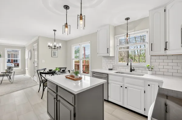 $458,500 | 1807 Turfland Drive, Murfreesboro, TN 37127