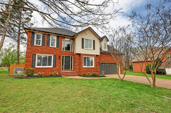 $458,500 | 1807 Turfland Drive, Murfreesboro, TN 37127