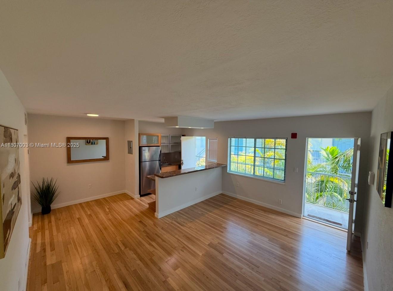 1220 Alton Road, Unit 202 Miami Beach, FL 33139 - Photo 1 of 11 Gallery Image 1