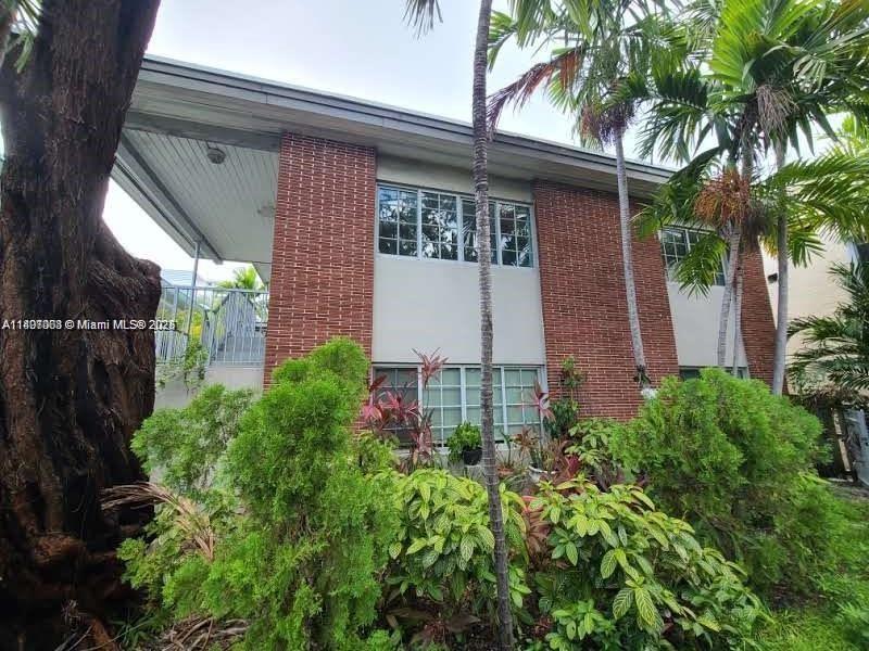 1220 Alton Road, Unit 202 Miami Beach, FL 33139 - Photo 11 of 11 Gallery Image 11