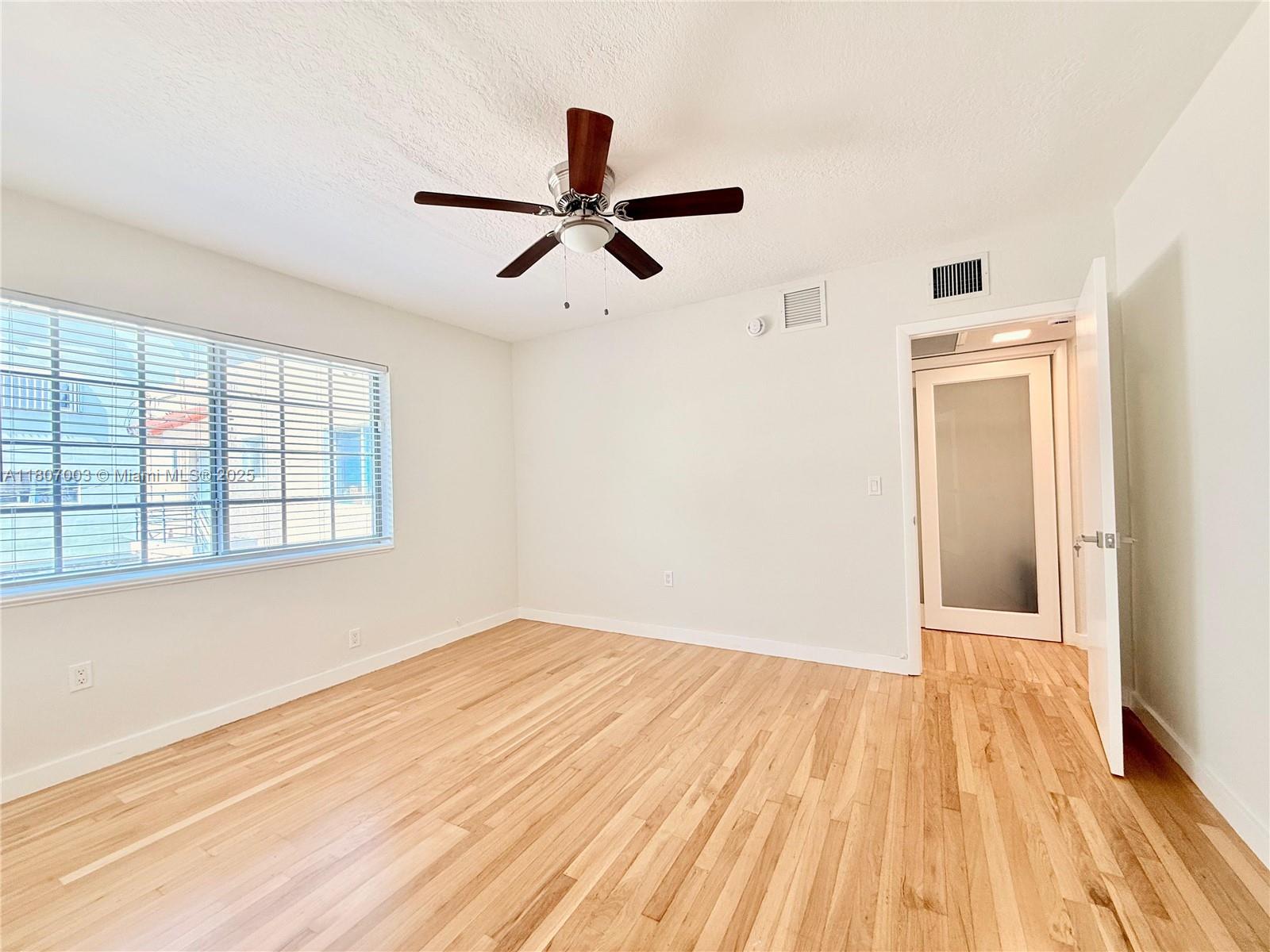 1220 Alton Road, Unit 202 Miami Beach, FL 33139 - Photo 6 of 11 Gallery Image 6