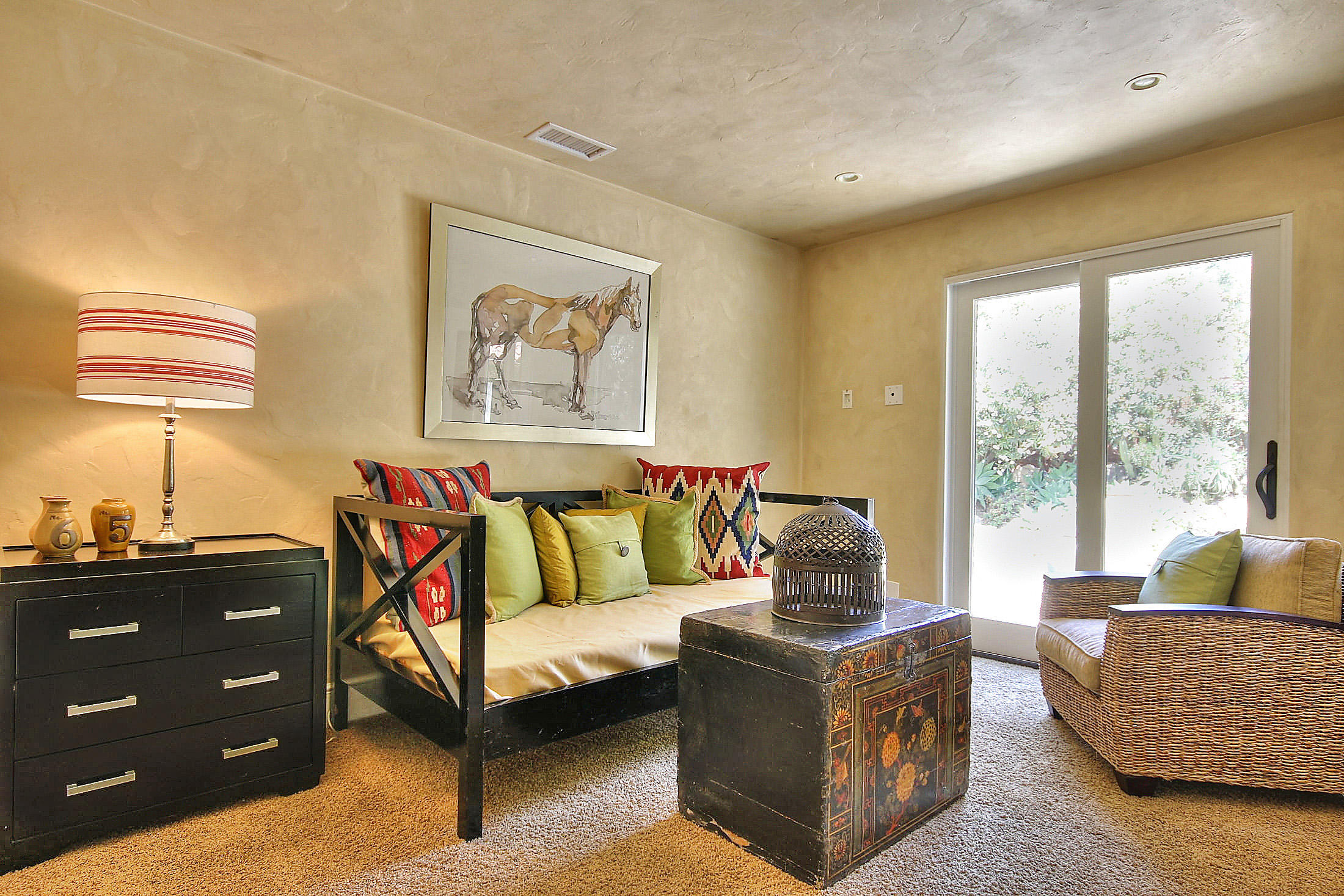 2540 Foothill Road Santa Barbara, CA 93105 - Photo 38 of 45 a living room with furniture and a window