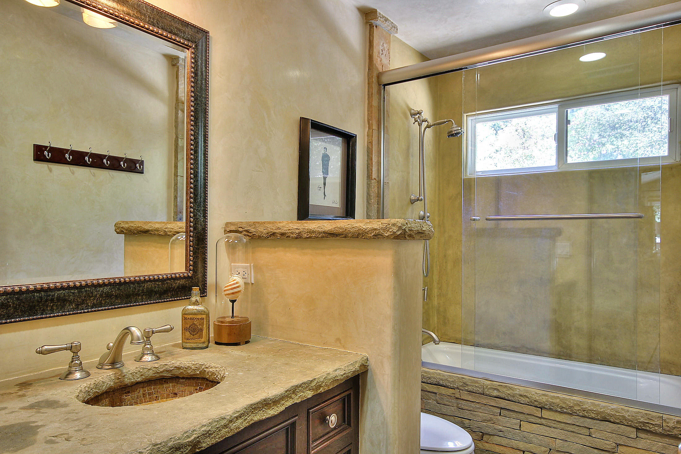 2540 Foothill Road Santa Barbara, CA 93105 - Photo 42 of 45 a bathroom with a sink and a mirror