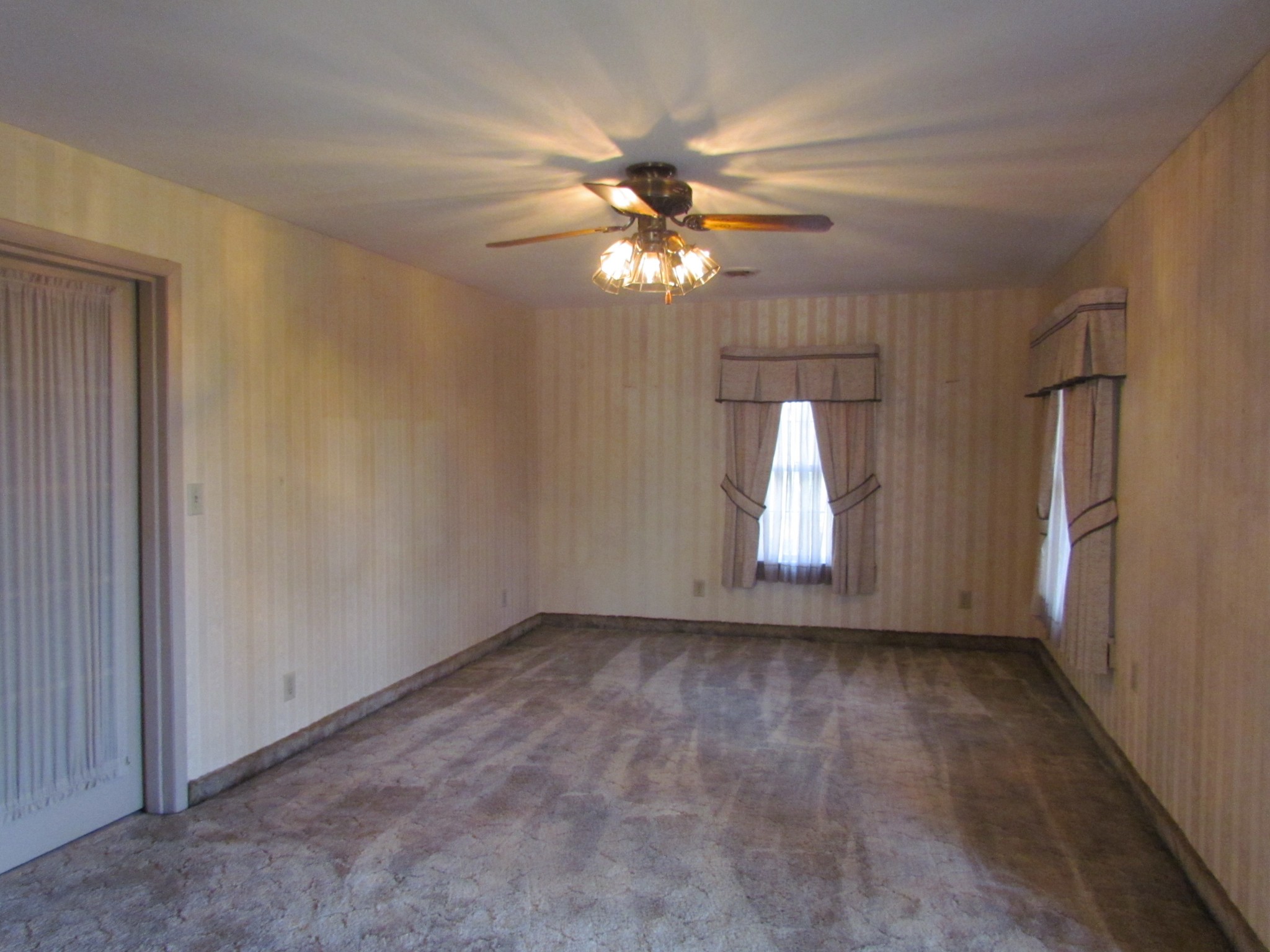 6855 Spring Creek Road Tullahoma, TN 37388 - Photo 2 of 25 Gallery Image 2