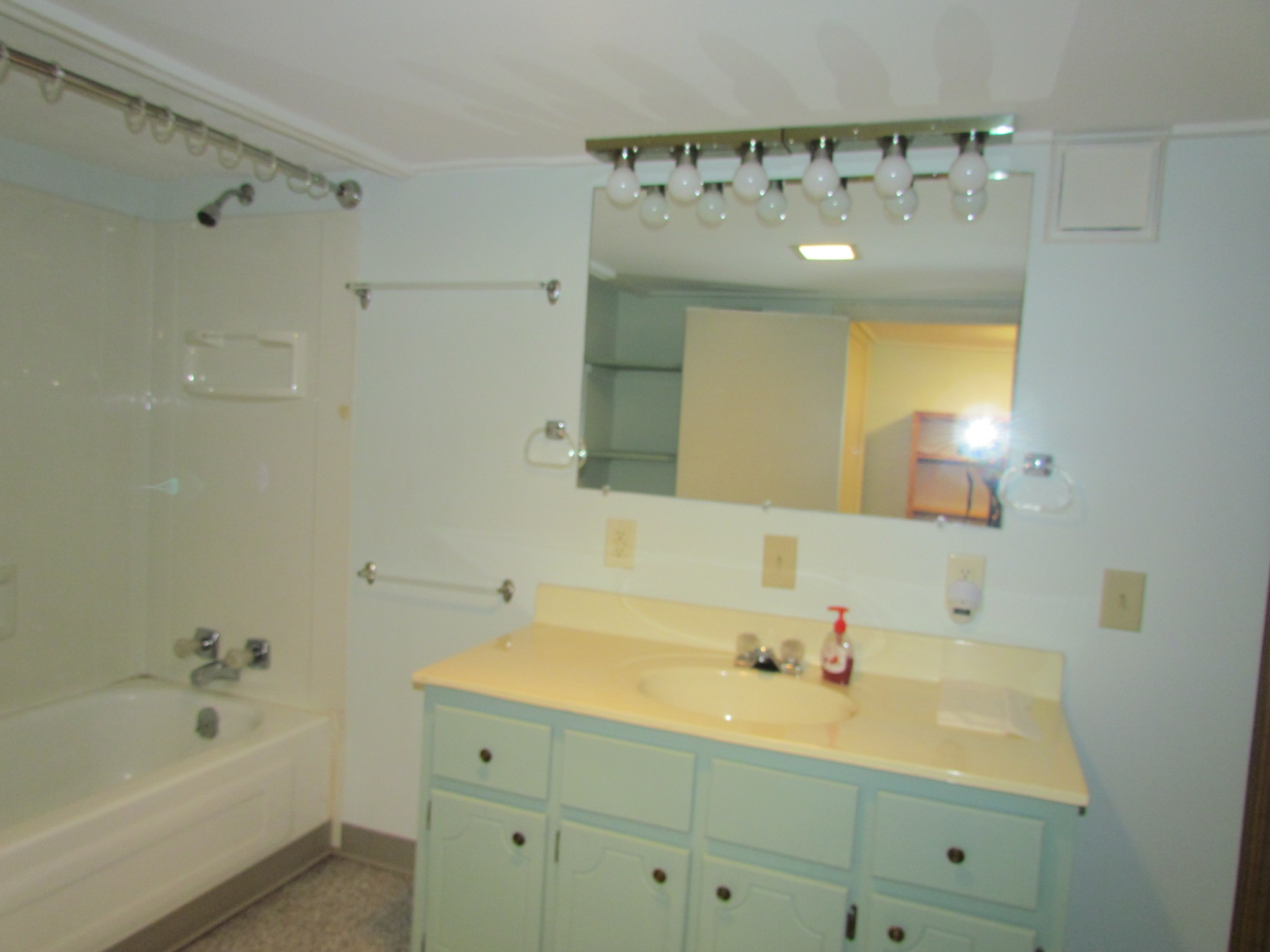 6855 Spring Creek Road Tullahoma, TN 37388 - Photo 14 of 25 Gallery Image 14
