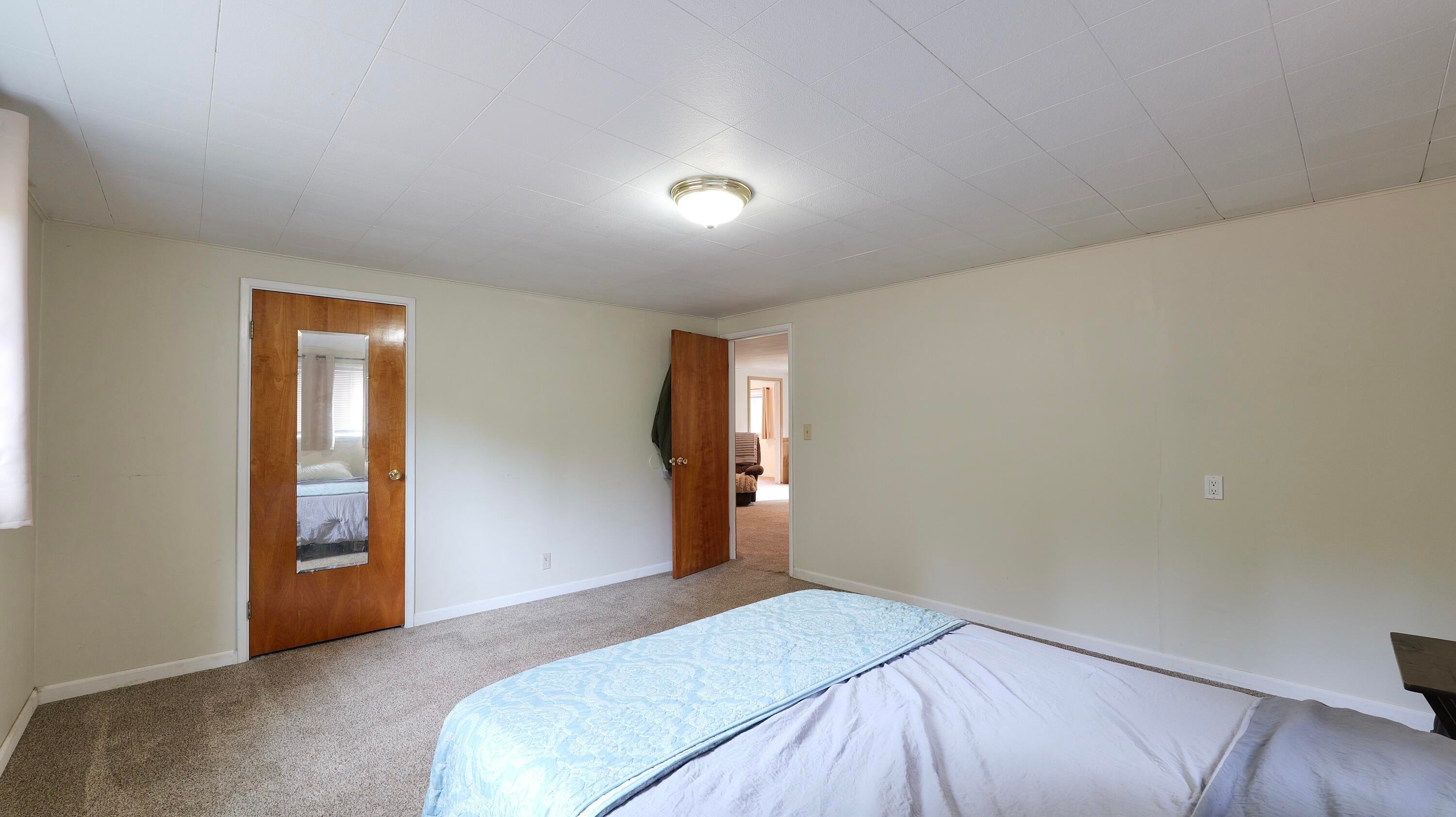 431 Red Blanket Road Prospect, OR 97536 - Photo 16 of 48 Primary Bedroom