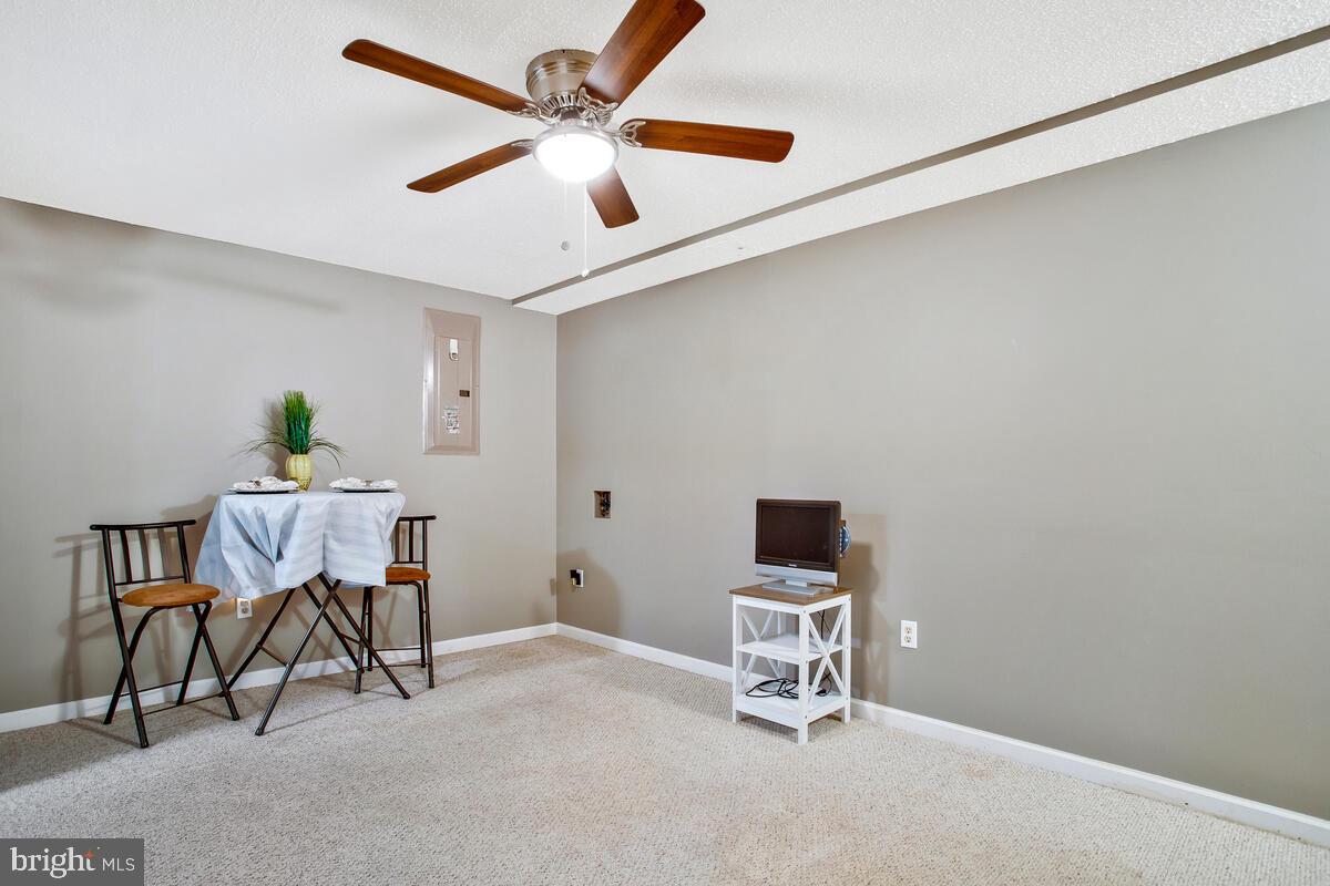 8537 Summit Road Pasadena, MD 21122 - Photo 25 of 36