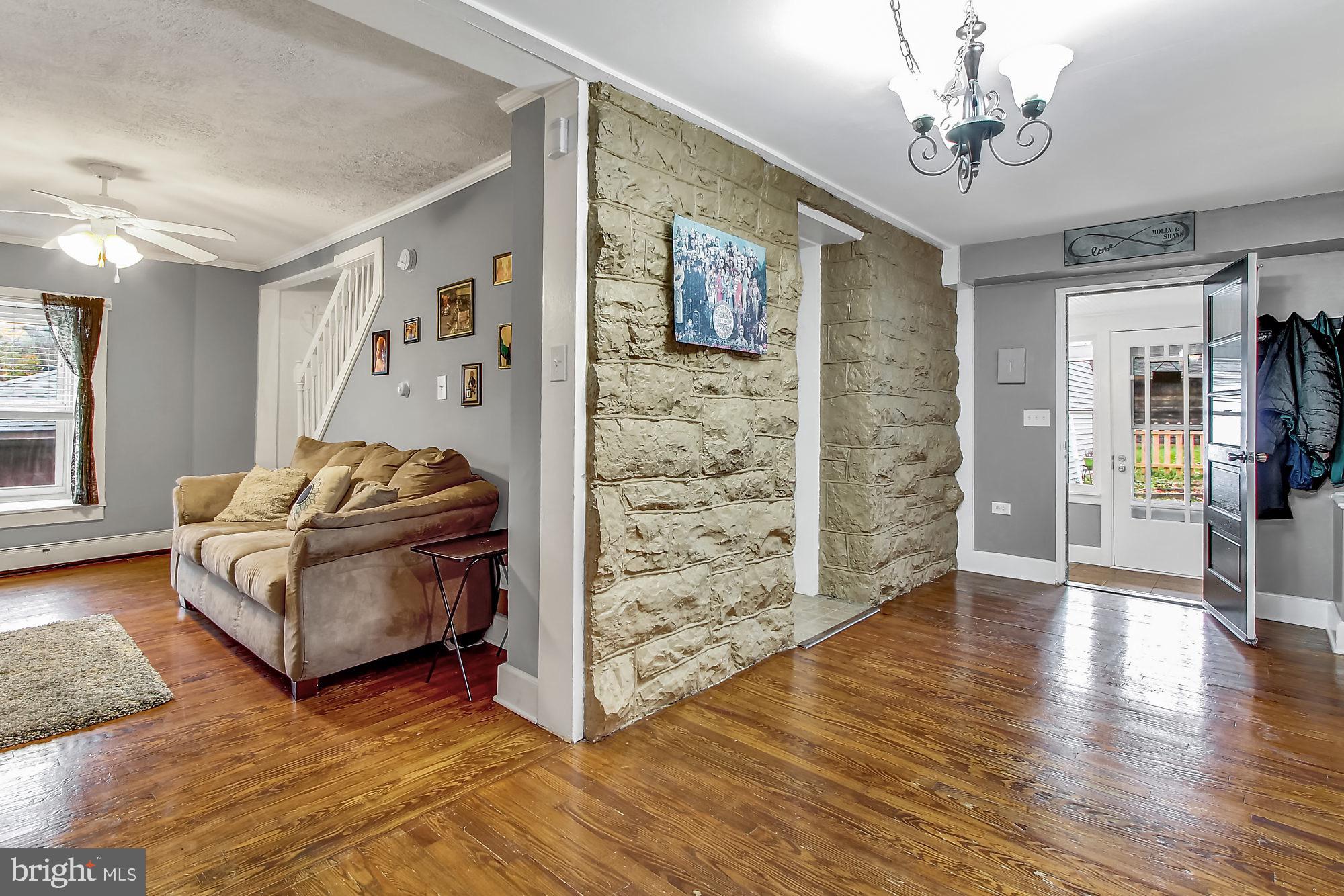1130 Fern Avenue Reading, PA 19607 - Photo 2 of 21
