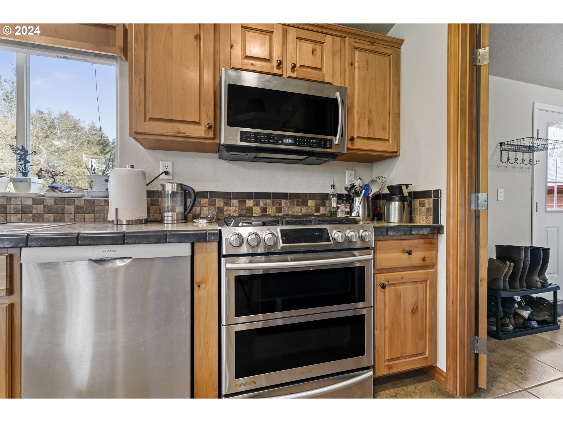38513 Wendling Road Marcola, OR 97454 - Photo 11 of 41 Gallery Image 11