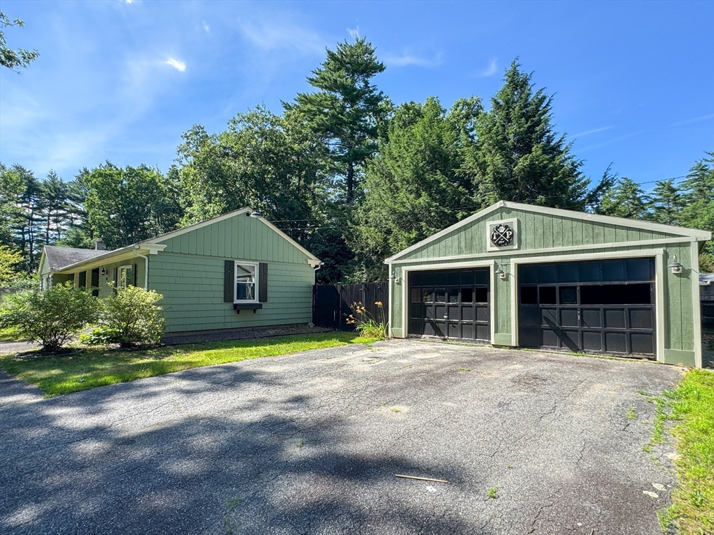 143 Log Plain Road Greenfield, MA 01301 - Photo 7 of 37