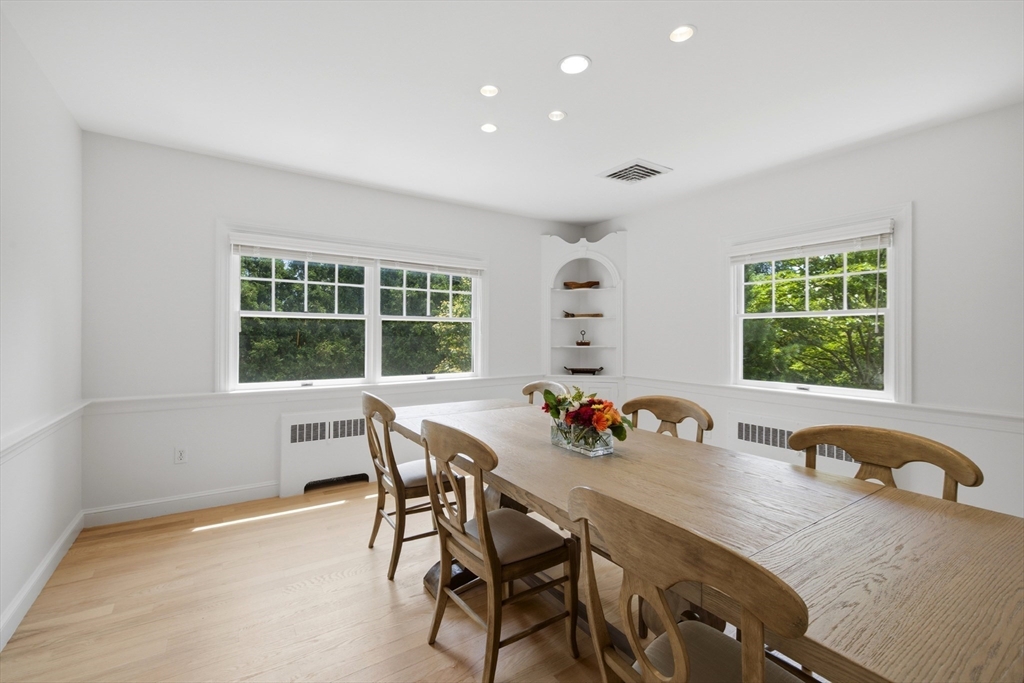 181 Rutledge Road Belmont, MA 02478 - Photo 7 of 40