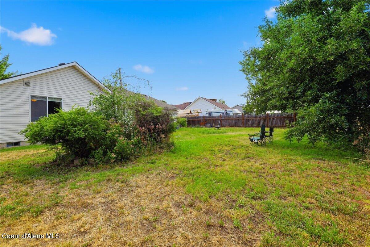 7443 Macaw Lane Rathdrum, ID 83858 - Photo 21 of 28 26-7443 Macaw Ln_RedHogMedia