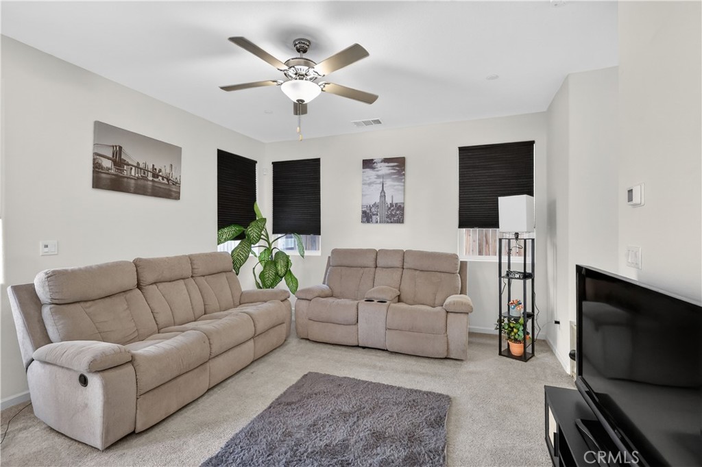 248 Shafer Avenue Merced, CA 95348 - Photo 8 of 35