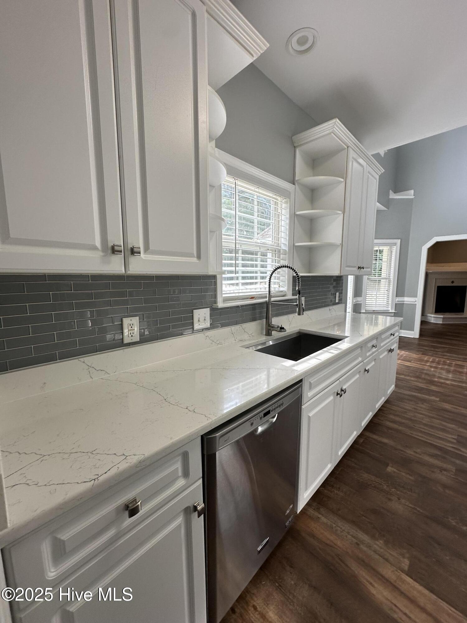 979 Cheshire Road Rocky Point, NC 28457 - Photo 17 of 54 Kitchen